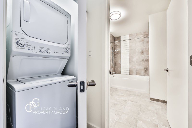 Madison at Racine 2 Bed 16